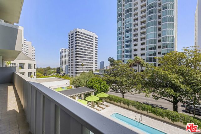 10375 Wilshire Boulevard 2F, Los Angeles, CA 90024
