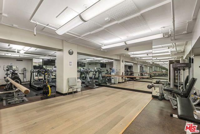 10375 Wilshire Boulevard 2F, Los Angeles, CA 90024