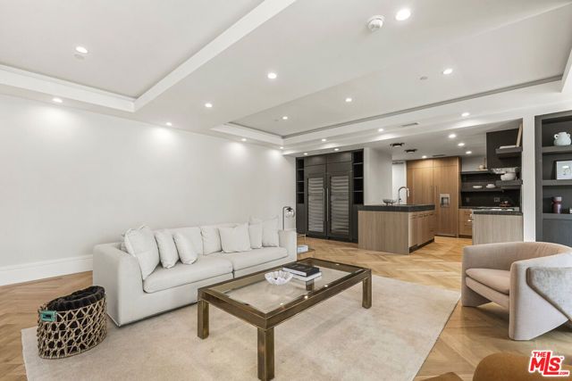 10375 Wilshire Boulevard 2F, Los Angeles, CA 90024