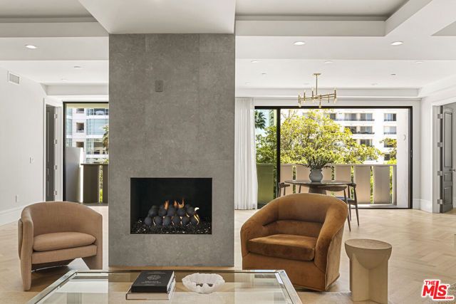 10375 Wilshire Boulevard 2F, Los Angeles, CA 90024