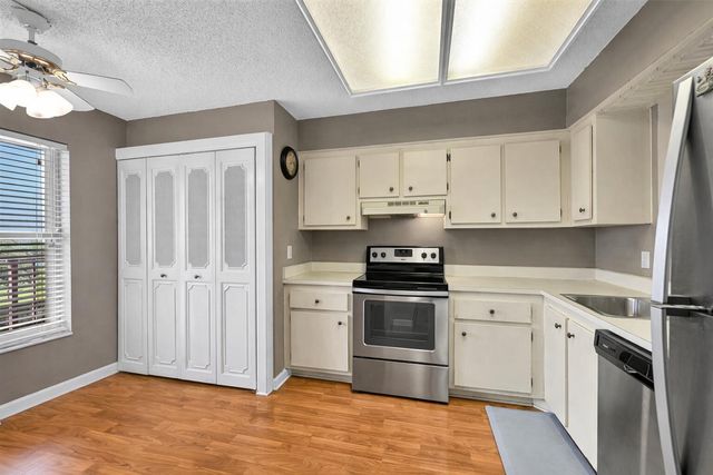 4570 NW 18th Avenue 604, Deerfield Beach, FL 33064