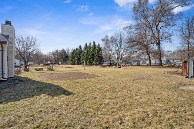 7212 La Porte Road, Washburn, IA 50702