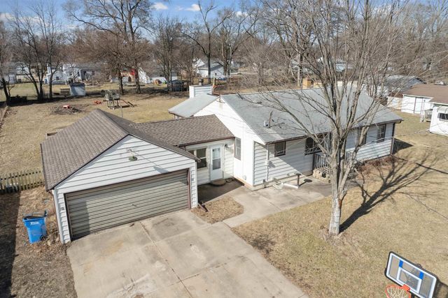 7212 La Porte Road, Washburn, IA 50702