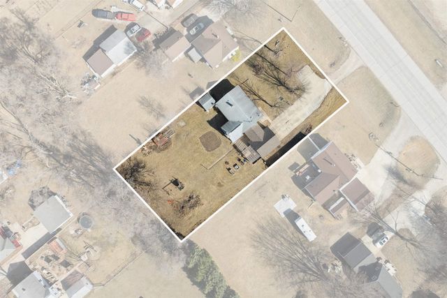 7212 La Porte Road, Washburn, IA 50702