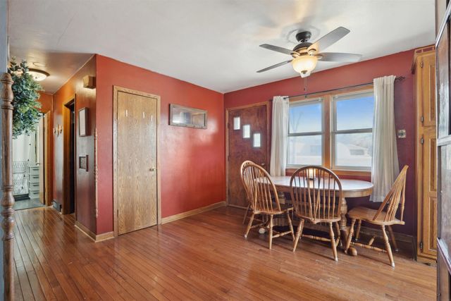7212 La Porte Road, Washburn, IA 50702