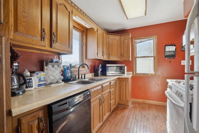 7212 La Porte Road, Washburn, IA 50702