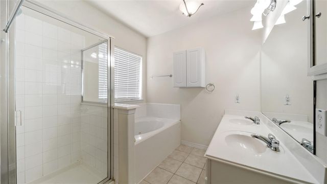 9219 E Lakeside Drive, Magnolia, TX 77354