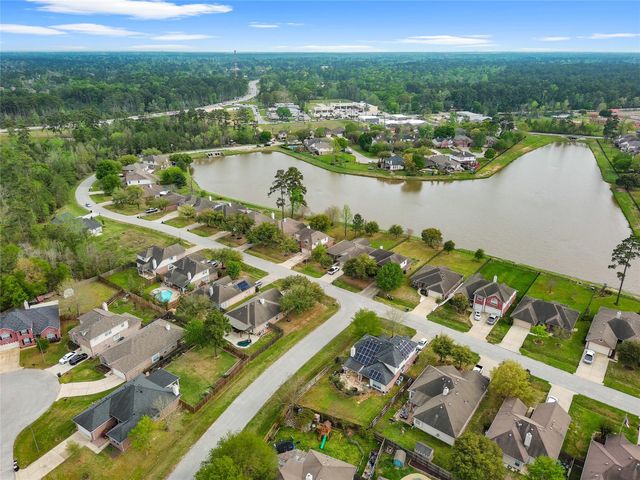 9219 E Lakeside Drive, Magnolia, TX 77354