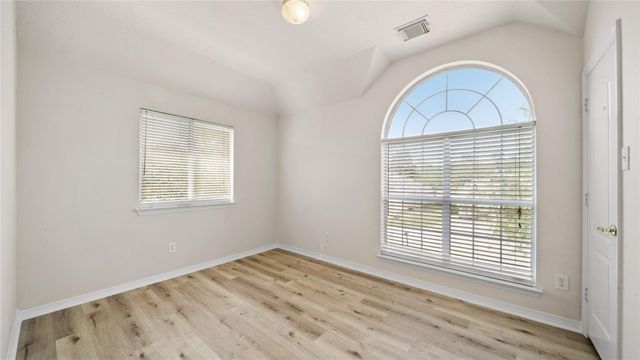 9219 E Lakeside Drive, Magnolia, TX 77354
