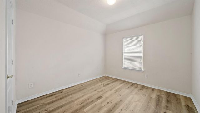 9219 E Lakeside Drive, Magnolia, TX 77354