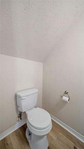 9219 E Lakeside Drive, Magnolia, TX 77354