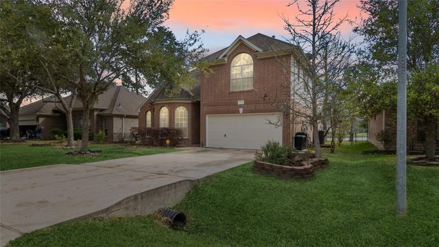 9219 E Lakeside Drive, Magnolia, TX 77354