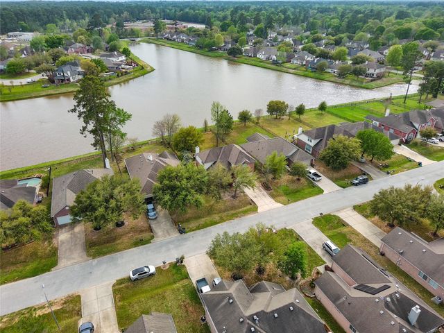 9219 E Lakeside Drive, Magnolia, TX 77354