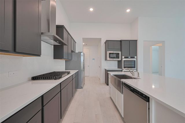 2825 Golden Isle Drive, Texas City, TX 77568