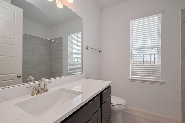 2825 Golden Isle Drive, Texas City, TX 77568