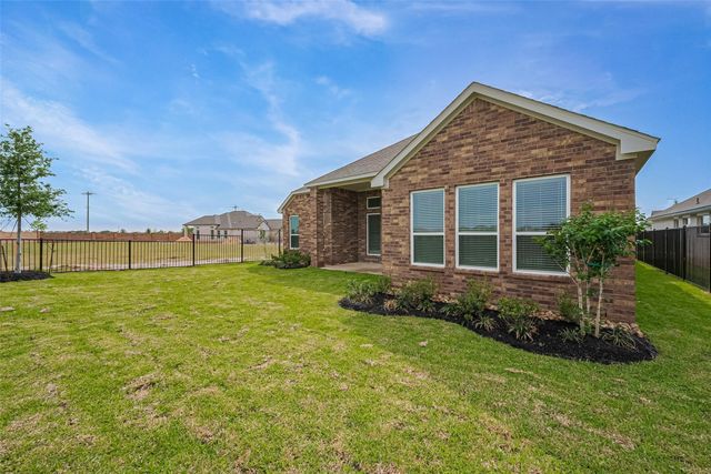 2825 Golden Isle Drive, Texas City, TX 77568