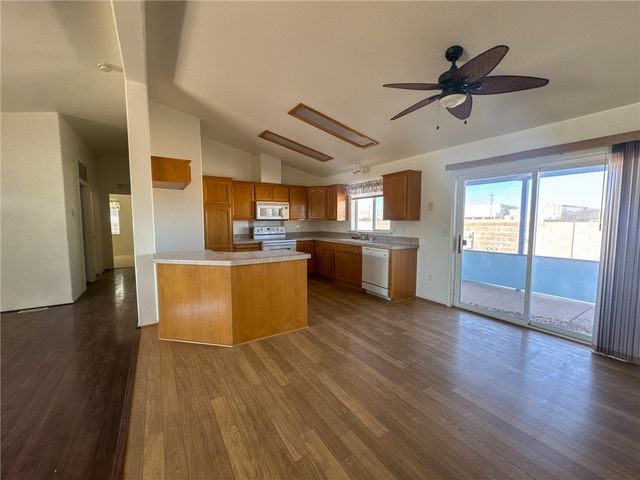 1545 E El Rodeo Road 163, Fort Mohave, AZ 86426