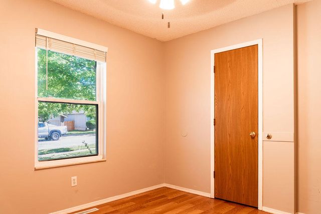 5783 South Franklin Avenue, Springfield, MO 65810