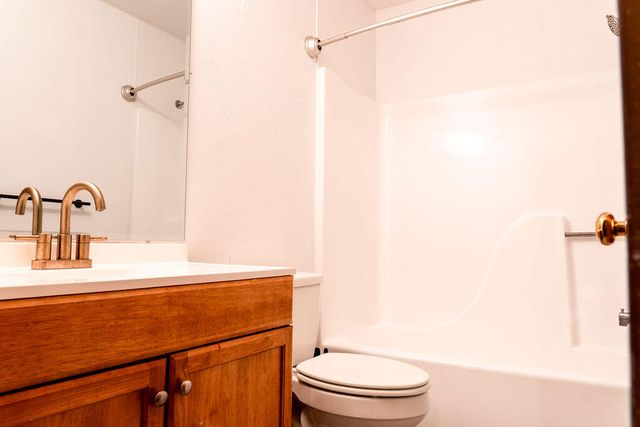 5783 South Franklin Avenue, Springfield, MO 65810