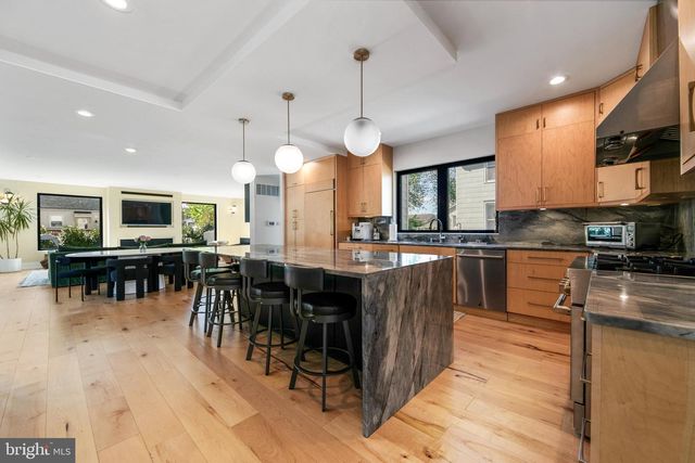 14 E CRYSTAL LAKE AVE, Haddon Township, NJ 08108