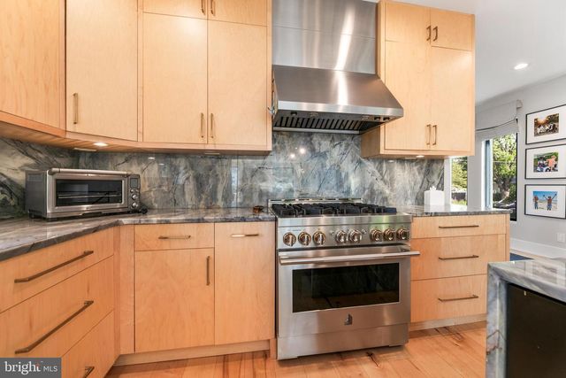 14 E CRYSTAL LAKE AVE, Haddon Township, NJ 08108