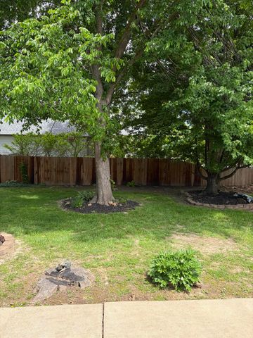 3704 N 10th Street, Ozark, MO 65721