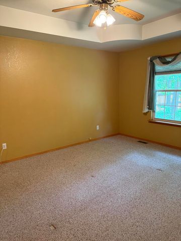 3704 N 10th Street, Ozark, MO 65721