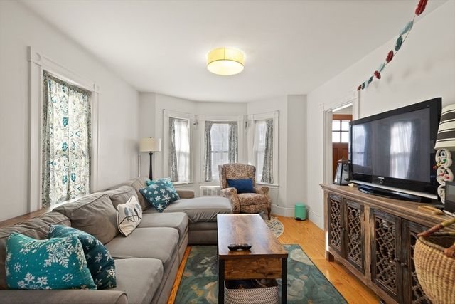 9 Highland St., Salem, MA 01970