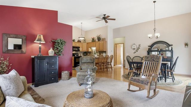 1196 Evergreen Lane, Chippewa Falls, WI 54729