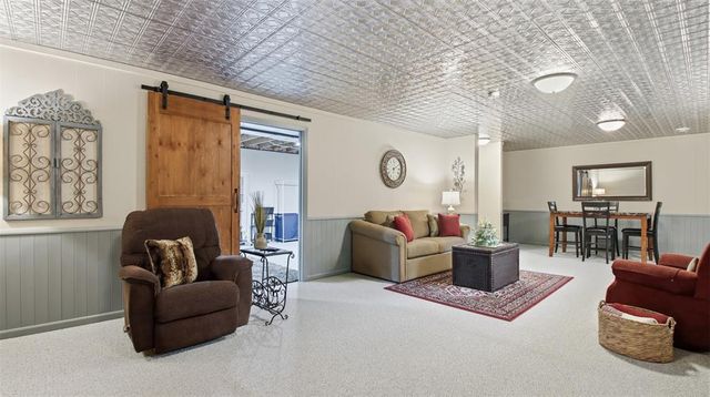 1196 Evergreen Lane, Chippewa Falls, WI 54729