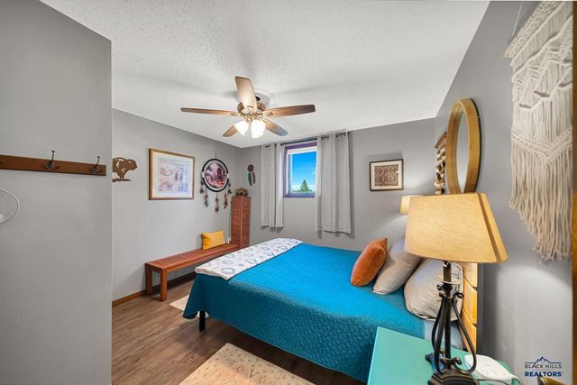 11775 PROSPECT RD, Hill City, SD 57745