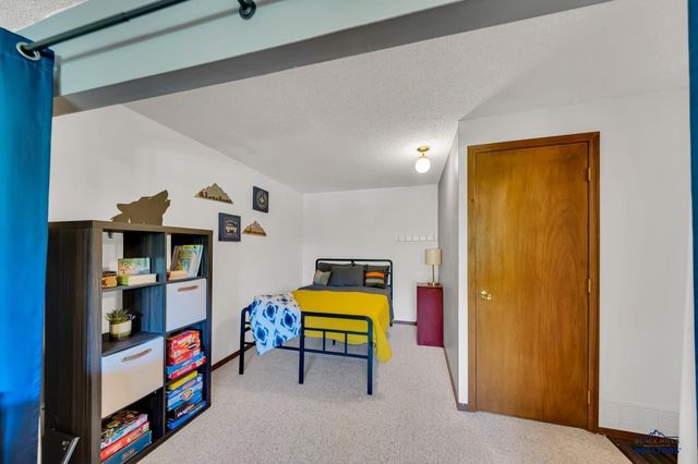 11775 PROSPECT RD, Hill City, SD 57745