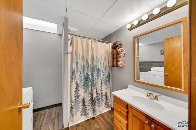 11775 PROSPECT RD, Hill City, SD 57745