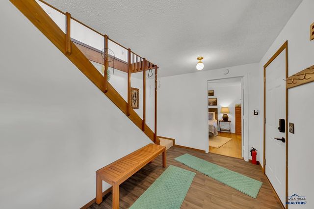 11775 PROSPECT RD, Hill City, SD 57745