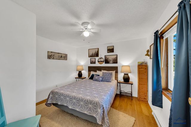 11775 PROSPECT RD, Hill City, SD 57745