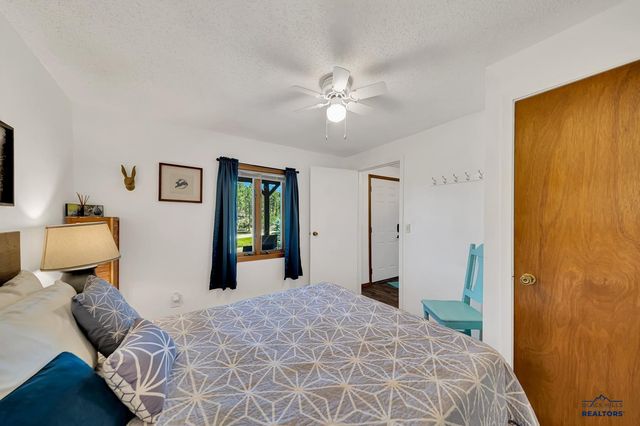 11775 PROSPECT RD, Hill City, SD 57745
