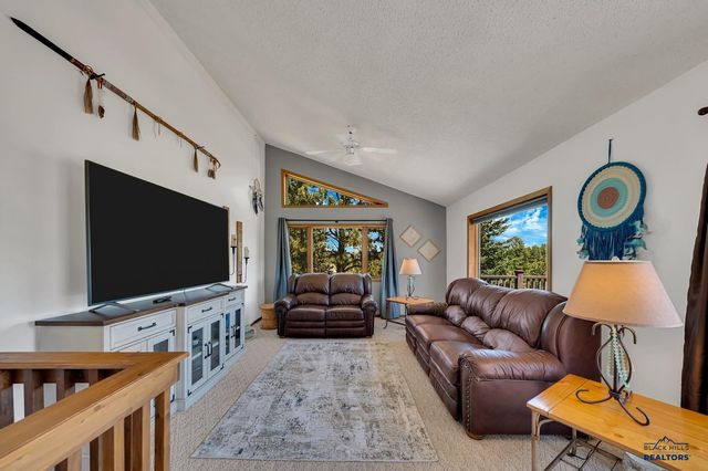 11775 PROSPECT RD, Hill City, SD 57745