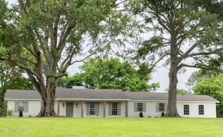 290 N Highway 301, Lake Cormorant, MS 38641