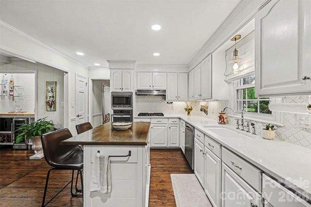 533 King Edward Road, Charlotte, NC 28211