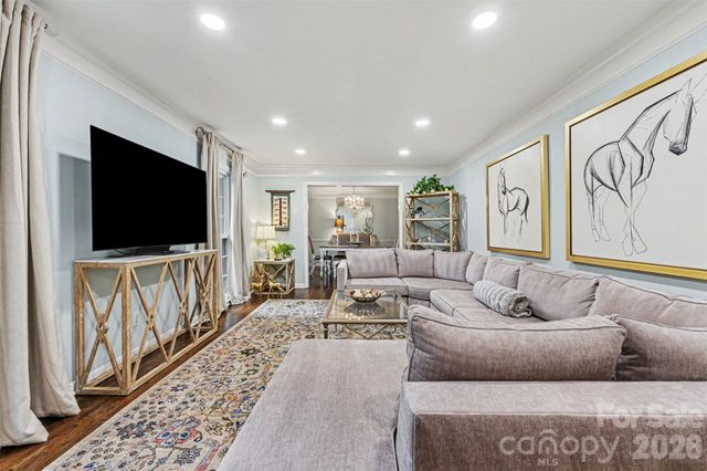 533 King Edward Road, Charlotte, NC 28211