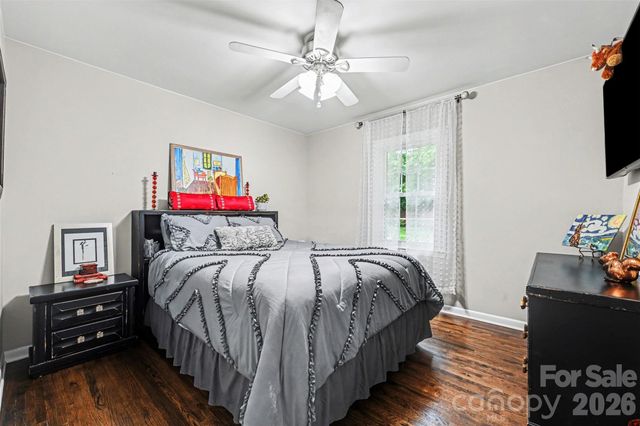 533 King Edward Road, Charlotte, NC 28211