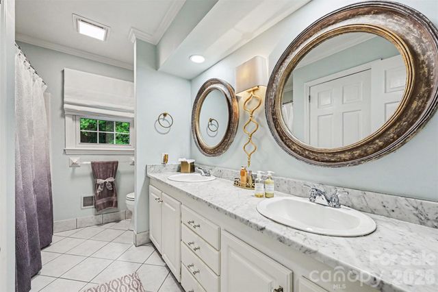 533 King Edward Road, Charlotte, NC 28211