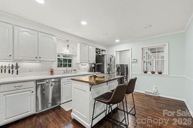 533 King Edward Road, Charlotte, NC 28211
