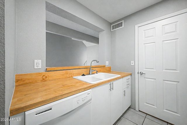 16496 N 68TH Avenue, Peoria, AZ 85382