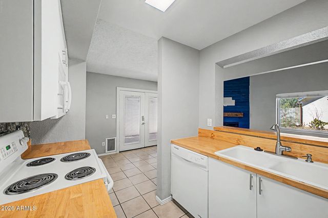 16496 N 68TH Avenue, Peoria, AZ 85382