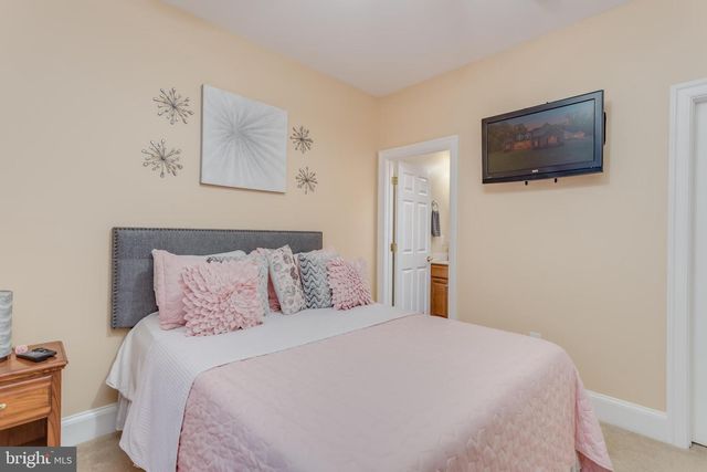 181 RIDINGS MILL RD, Stephens City, VA 22655