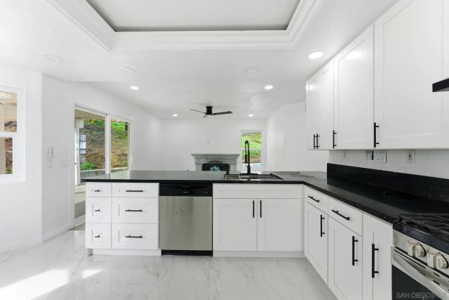 13625 Darryl Ct, El Cajon, CA 92021