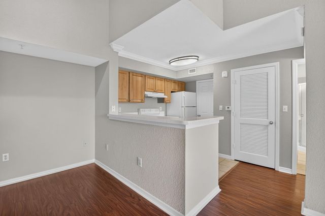 15135 Michelangelo Boulevard 303, Delray Beach, FL 33446