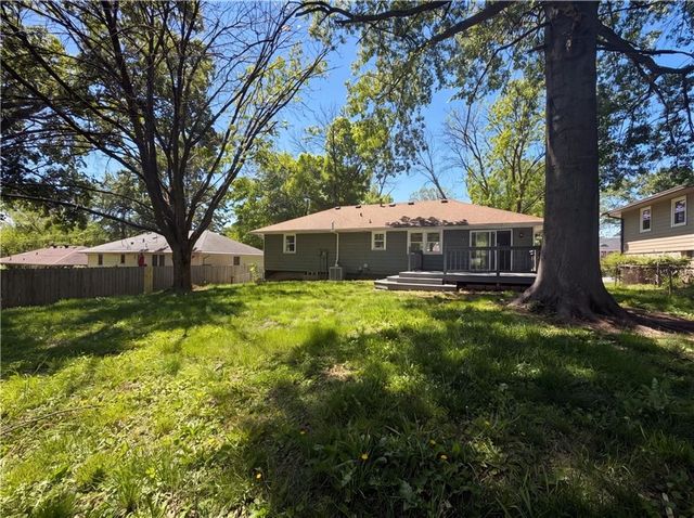 3809 S Drumm Avenue, Independence, MO 64055