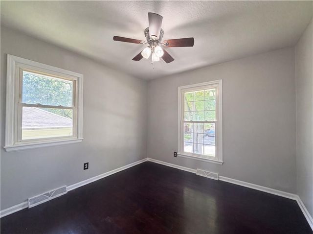 3809 S Drumm Avenue, Independence, MO 64055